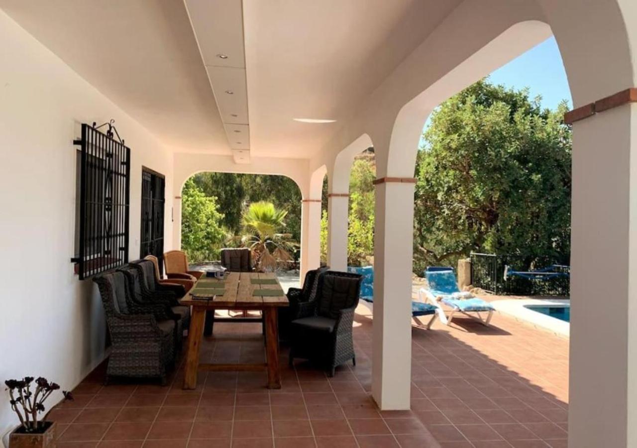 Last Chance For Spring In Competa, Malaga! Apartamento